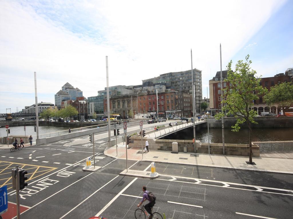 Clifton Court Hotel Dublin Exterior photo